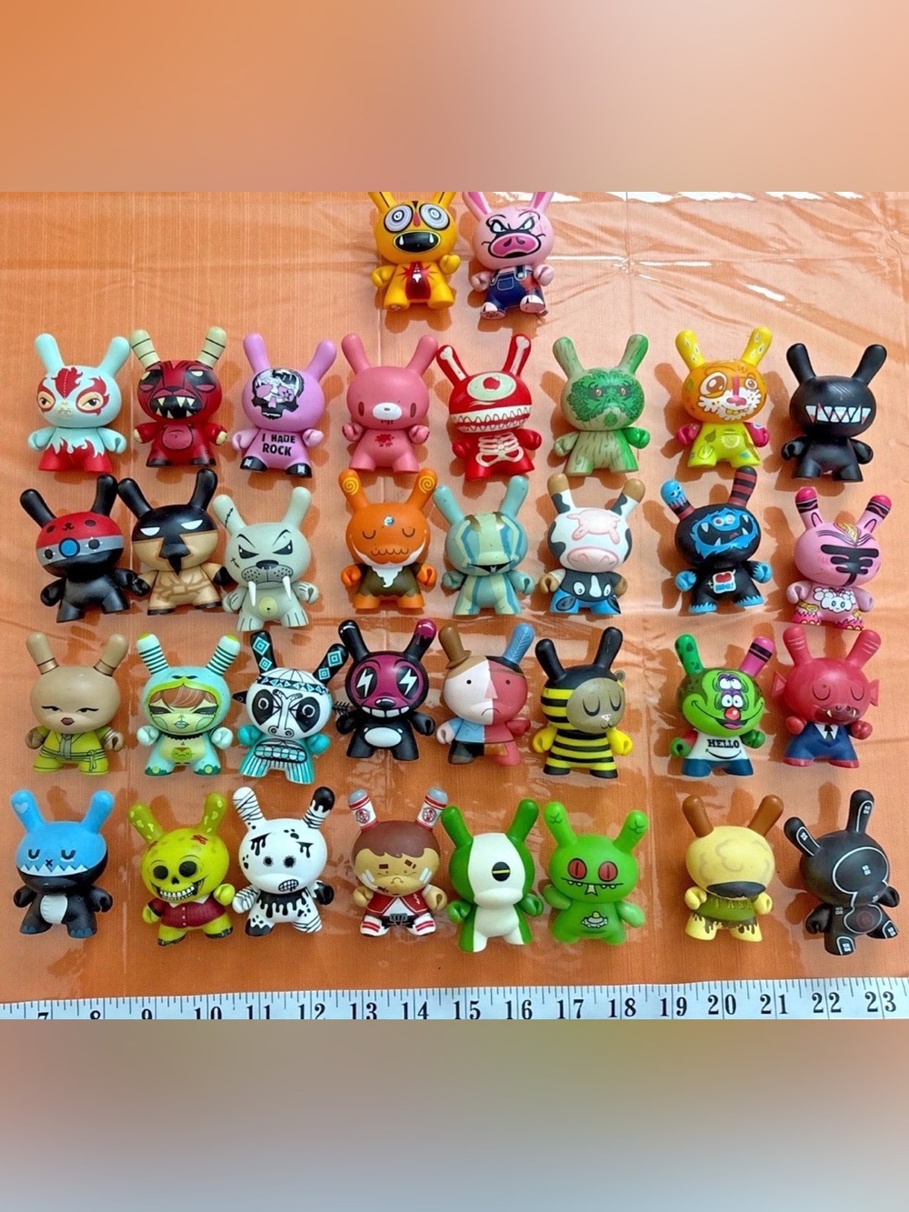 Lot of 34 Kidrobot Dunny Figures Total Chase Limited Edition Toy Kozik 2009 Rare